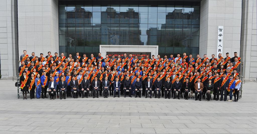 弘扬劳模精神 奋力追赶超越 助推新产业发展——征途国际杨东涛等省级劳模、市先进集体获表彰